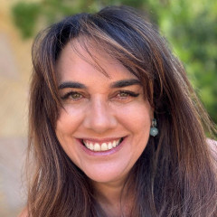 Andréia C. C. de Souza